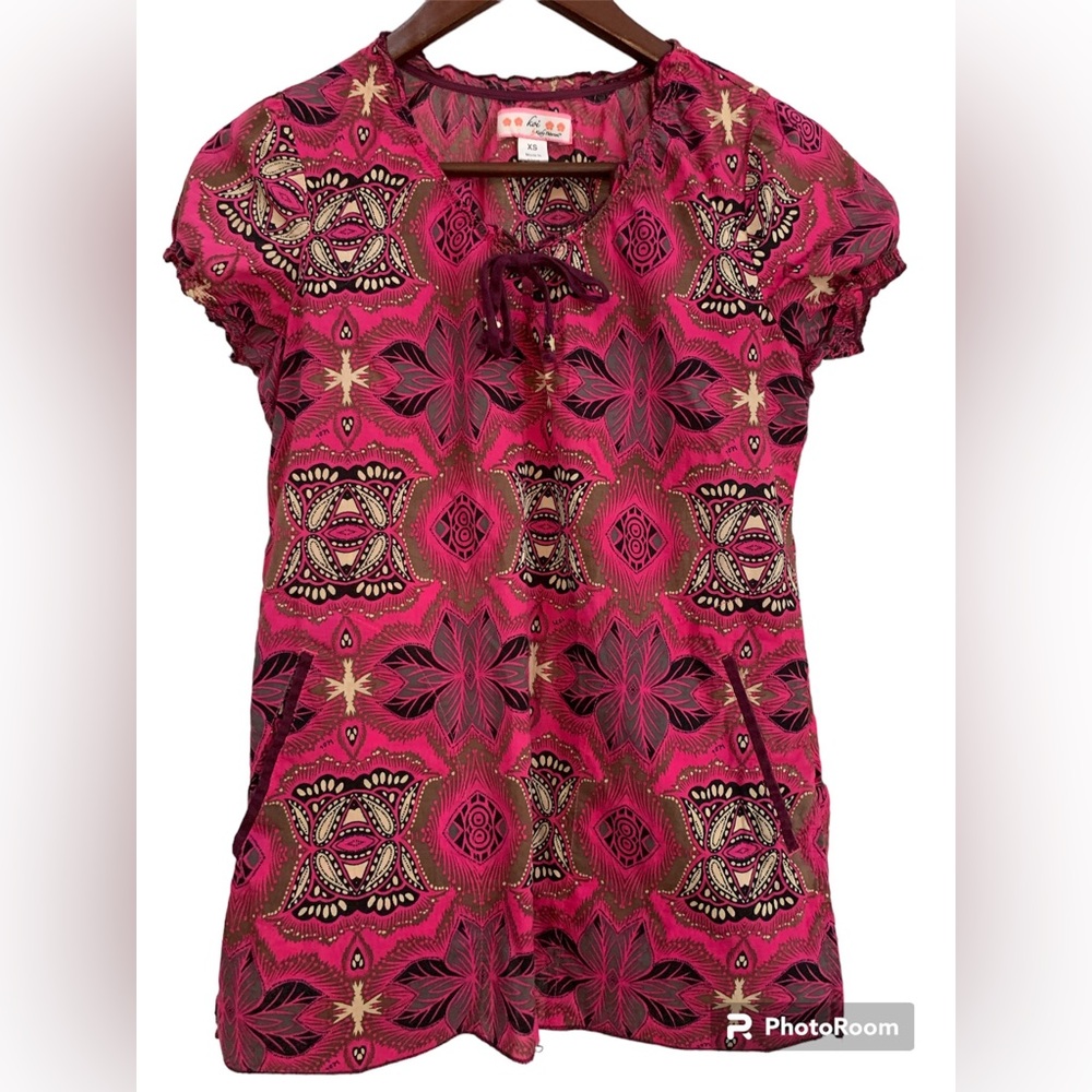 Koi Scrub top by Kathy Peterson.  XS